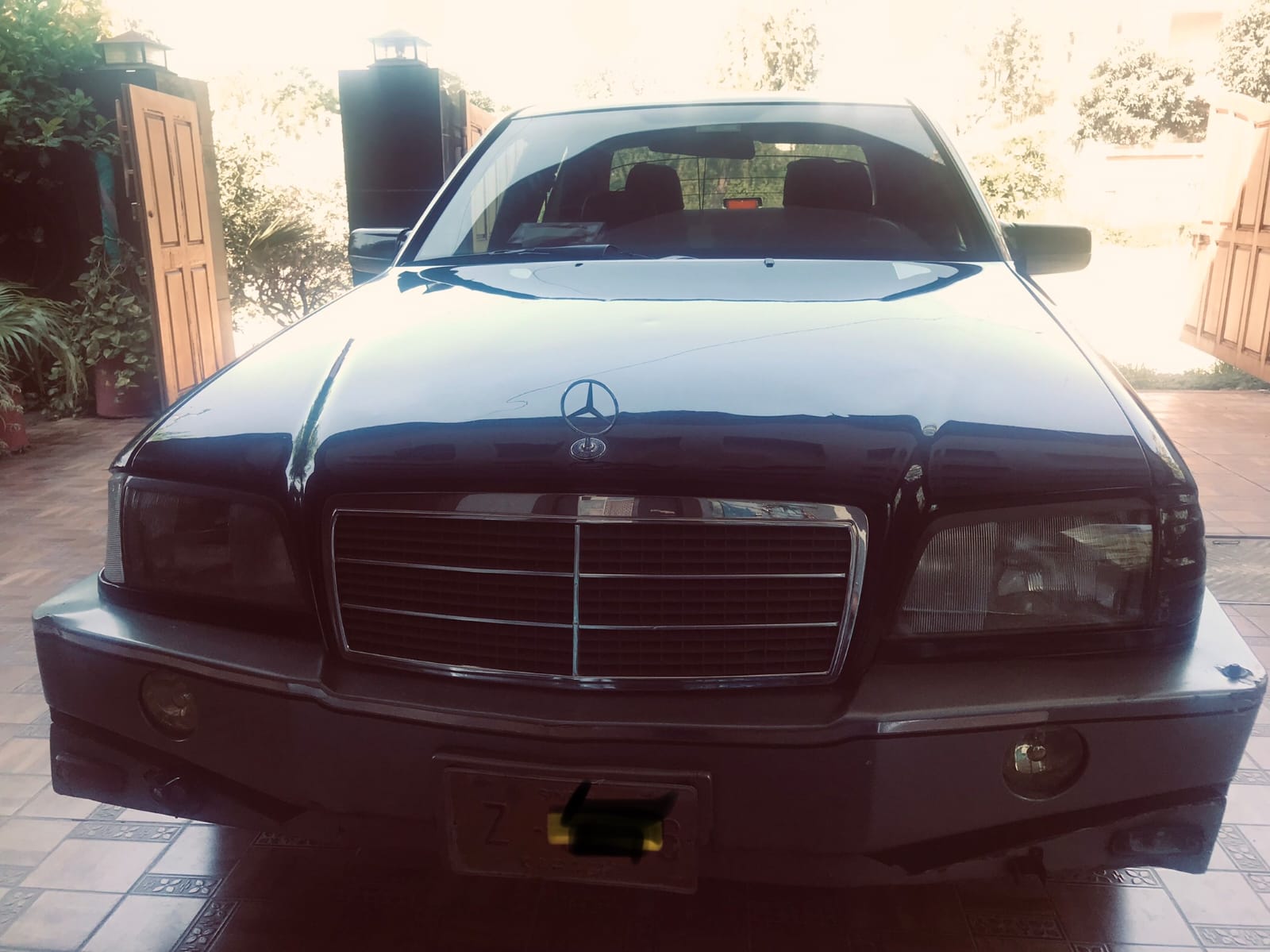 Urgent Sale-Mercedes Benz AUTOMATIC C-180 1994 model 3