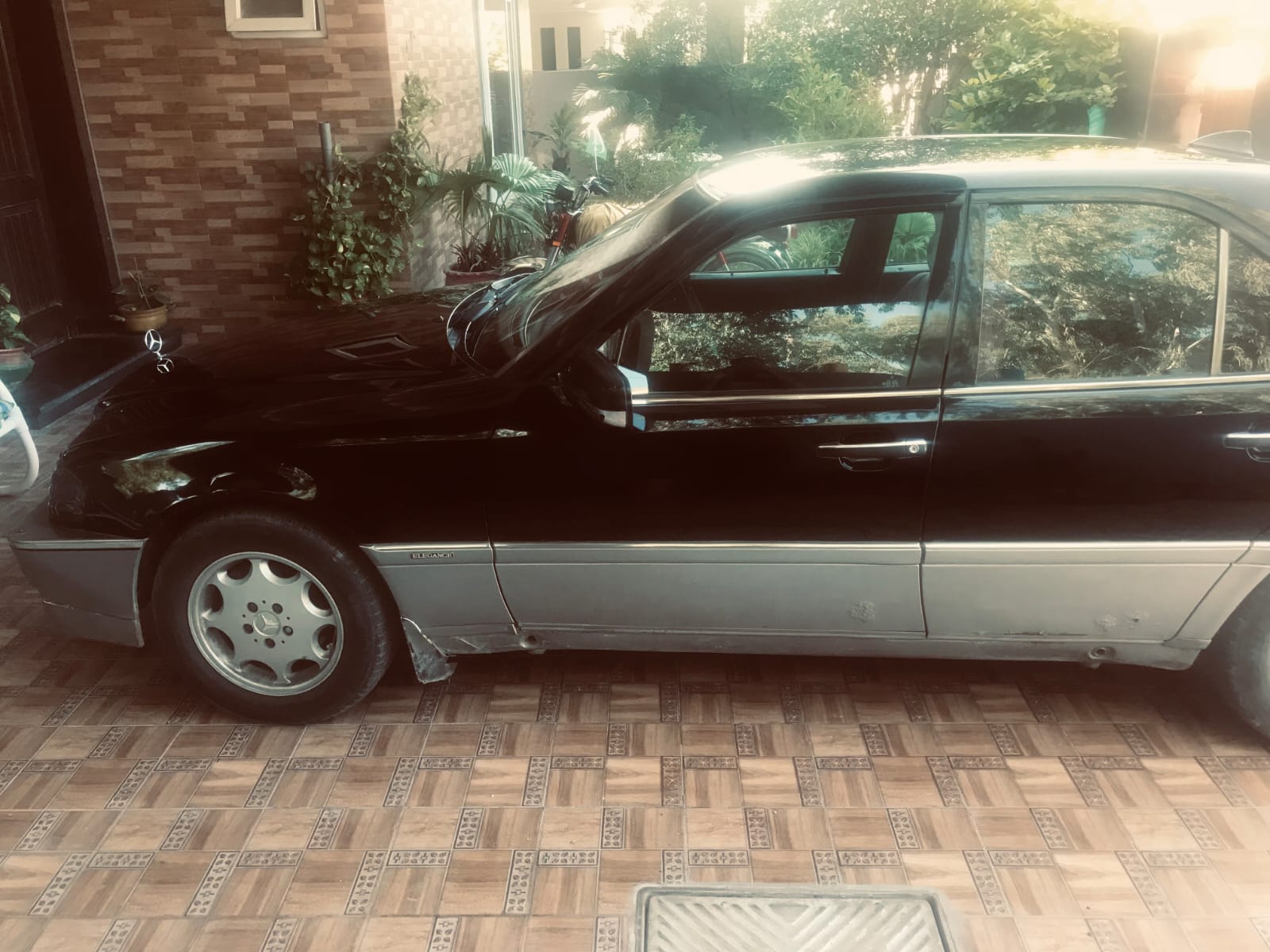 Urgent Sale-Mercedes Benz AUTOMATIC C-180 1994 model 6